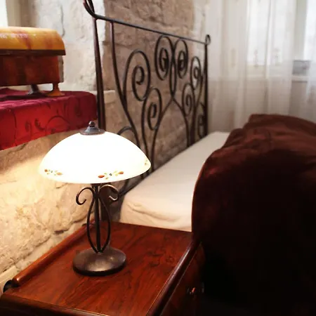 Tragurium & Salona Apartment Trogir