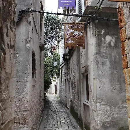 Tragurium & Salona Appartement *